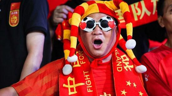 皱眉的兴奋